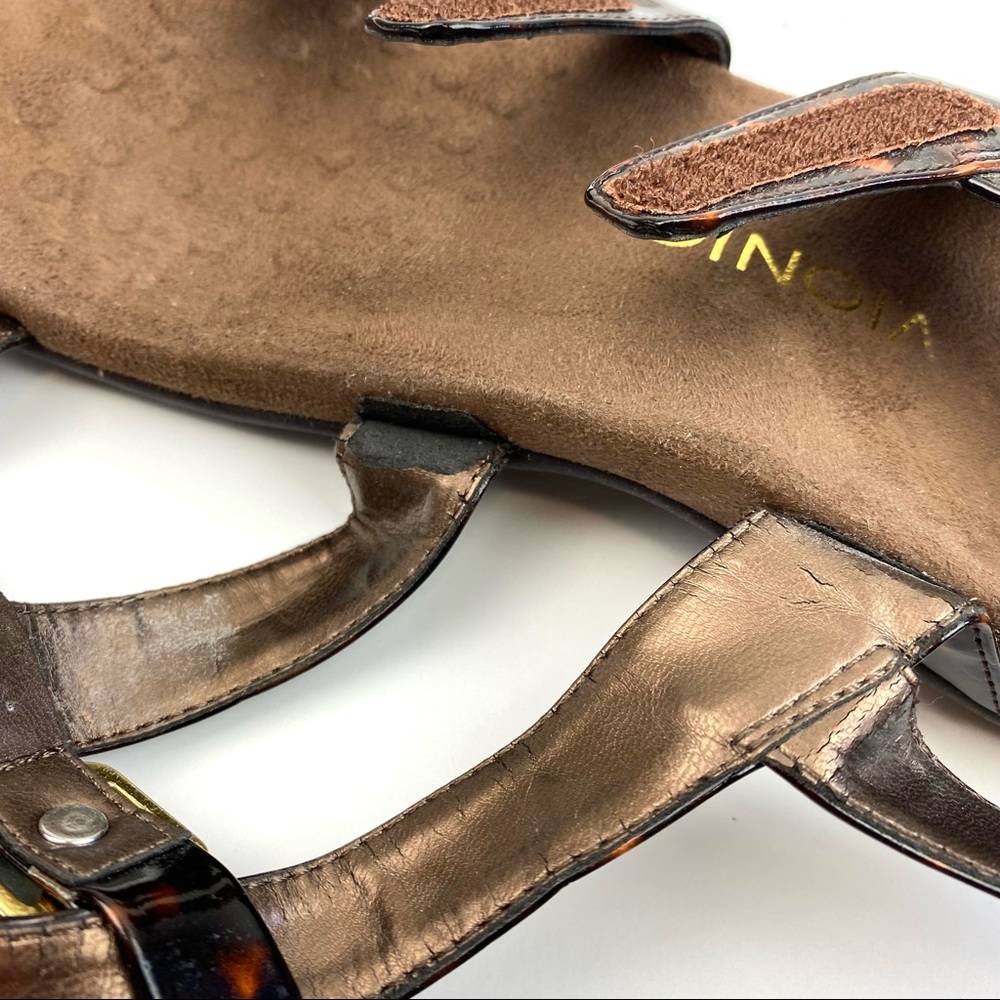Vionic 44 Amber Beaded T Strap Tortoise Sandals - Picture 6 of 6